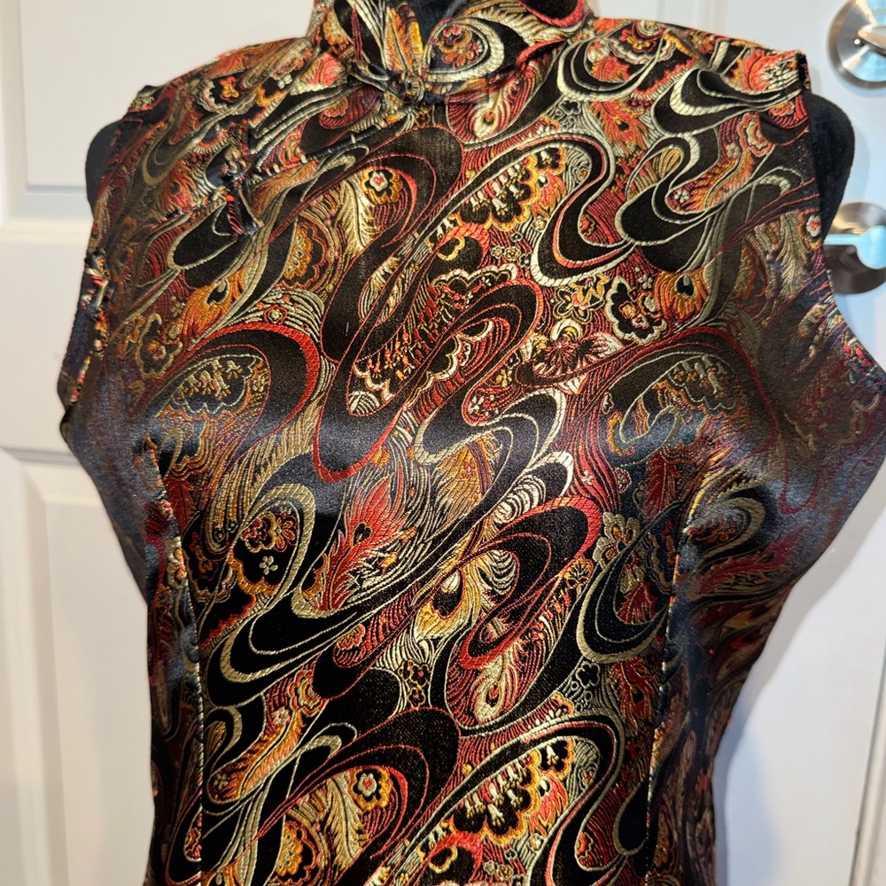 Chic Asymmetrical Paisley Dress in Black and Gold